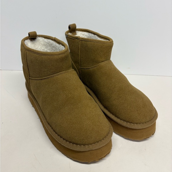 American Eagle Tan Suede Ankle Boots size 8 - Picture 1 of 10